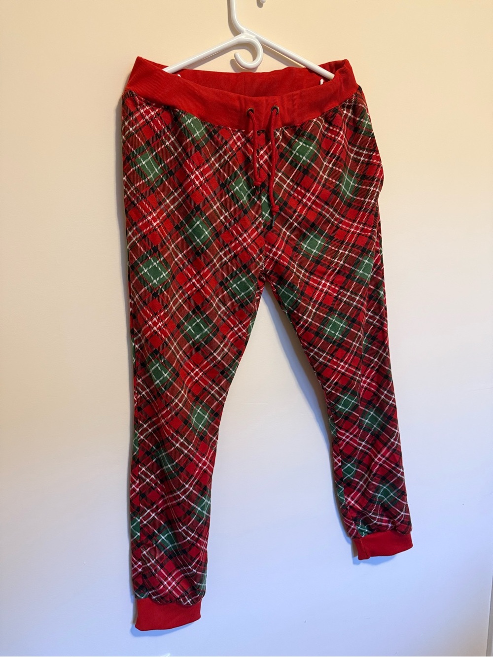 Galaxy By Harvic Red and Green Plaid Pajama Pants